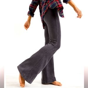 NWOT Aerie Groove-On Velour High Waisted Flare Pants